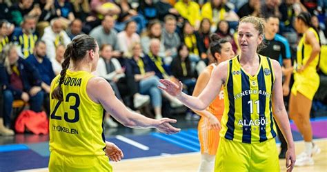 Fenerbahçe تفوز بالمباراة الثانية في سلسلة النهائي.