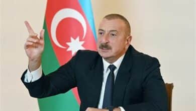 إلهام علييف يوافق على إنشاء جامعة تركيا - أذربيجان في باكو، وفقًا لمصادر "ديتاي كيبريس" و "هابر 16"، دون توضيح الأسباب الخلفية.