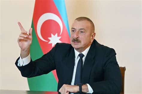 إلهام علييف يوافق على إنشاء جامعة تركيا - أذربيجان في باكو، وفقًا لمصادر "ديتاي كيبريس" و "هابر 16"، دون توضيح الأسباب الخلفية.