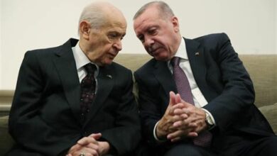 انتهى اجتماع بين الرئيس التركي ورئيس حزب الحركة القومية يناقش نتائج الانتخابات والوضع الدستوري والتطورات العالمية.