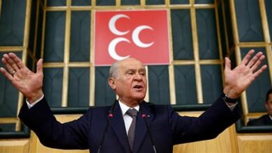 زعيم حزب الحركة القومية التركي يدين جرائم الإبادة في غزة ويعلن دعمه لتركيا. -المصادر: T24، Cumhuriyet، NTV Haber.