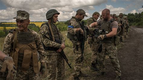 مؤسسة "البقاء على قيد الحياة" تزود قوات الدفاع في منطقة خاركيف بالمعدات، بقيمة تقدر بـ 33 مليون جريفنا، لدعم الجهود العسكرية لصدّ الغزو الروسي.