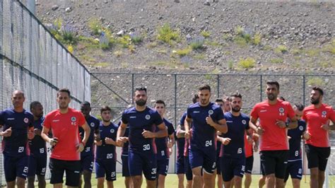 جرت مباراة إعدادية بين كوريندون الألانيا سبور ونفطجي باكو، انتهت بفوز نفطجي باكو 3-1.