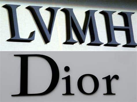 النيابة العامة الإيطالية تحقق في استخدام Dior وArmani لموردين من الجانب الثالث، بسبب ادعاءات غير أخلاقية في تكاليف الإنتاج.