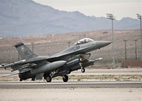 تركيا تنوي شراء طائرات Eurofighter Typhoon بدلاً من F-16، دون تفسيرات رسمية للتغيير.