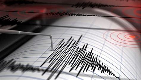 الطالبة نيشه بالكيا تلتحق بجامعة أضنة لقسم هندسة الطيران والفضاء بدعم معلمتها طوبا هارمانكايا.