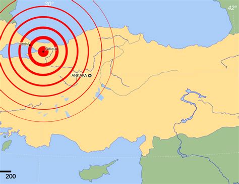 عقد اجتماع في غرفة المهندسين المدنيين في ساكاريا لتعزيز الوعي بالكوارث ومناقشة التحول الحضري والشامل بمشاركة أكاديميين ومؤسسات.