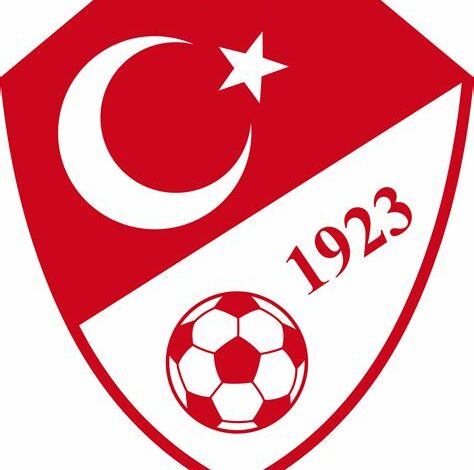 الهيئة التركية لكرة القدم تطلق برنامج تطوير للمدربين بالتعاون مع UEFA في مركز Erzurum Palandöken للتدريب.