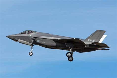 وزارة الدفاع الهولندية تطلب شراء مقاتلات F-35A إضافية لتعزيز الدفاع الجوي وزيادة القدرات العملياتية للدفاع عن أراضي الاتحاد الأوروبي وأعضاء الناتو.